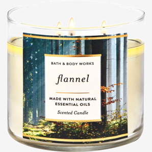 נר ריחני באת' אנד בודי Bath & Body Flannel candle