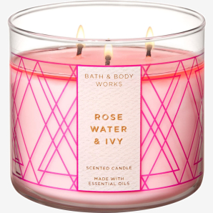 נר ריחני באת' אנד בודי Bath & Body Rose Water & Ivy candle